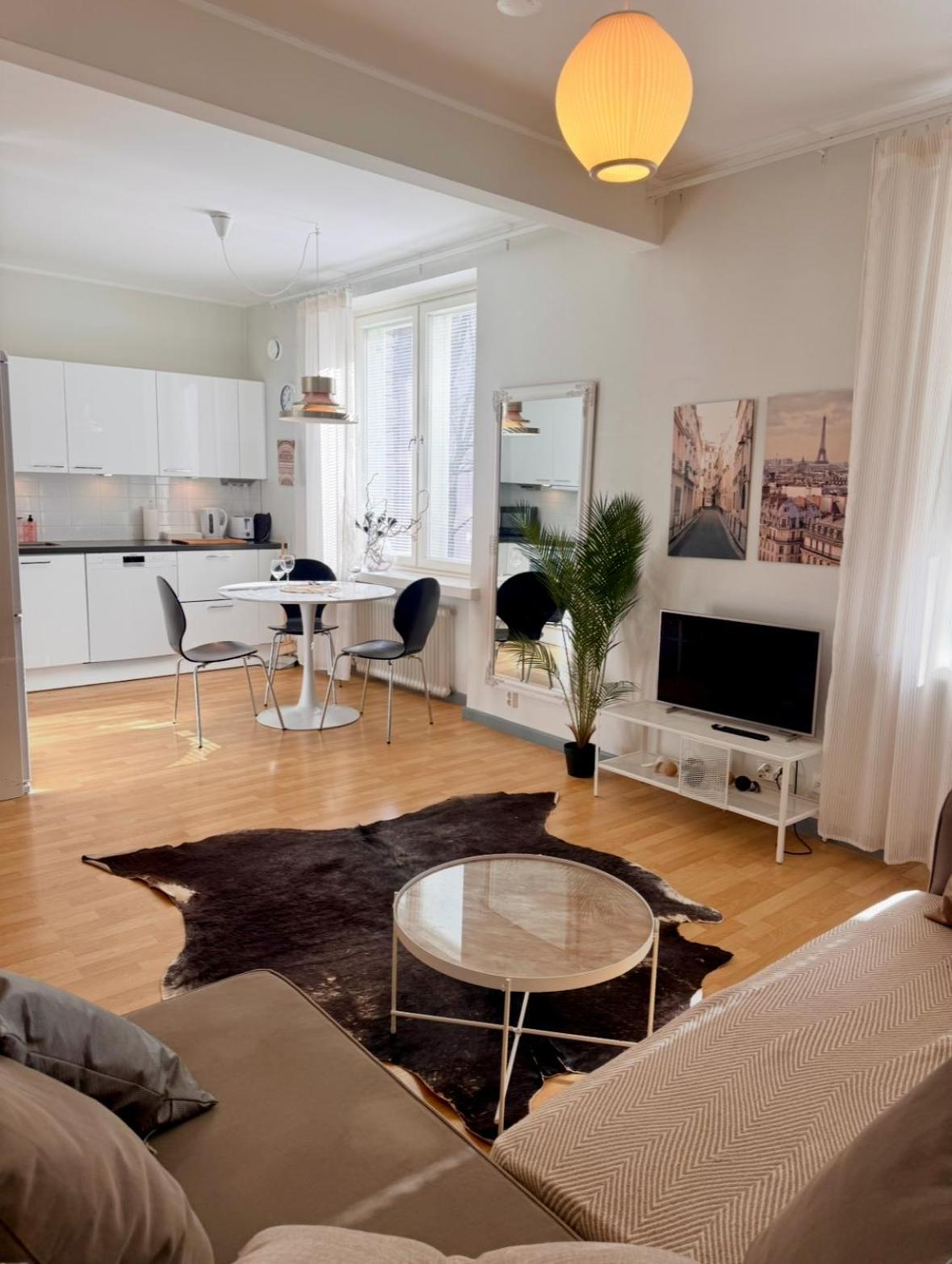 Villa Centralen Хелзинки Екстериор снимка